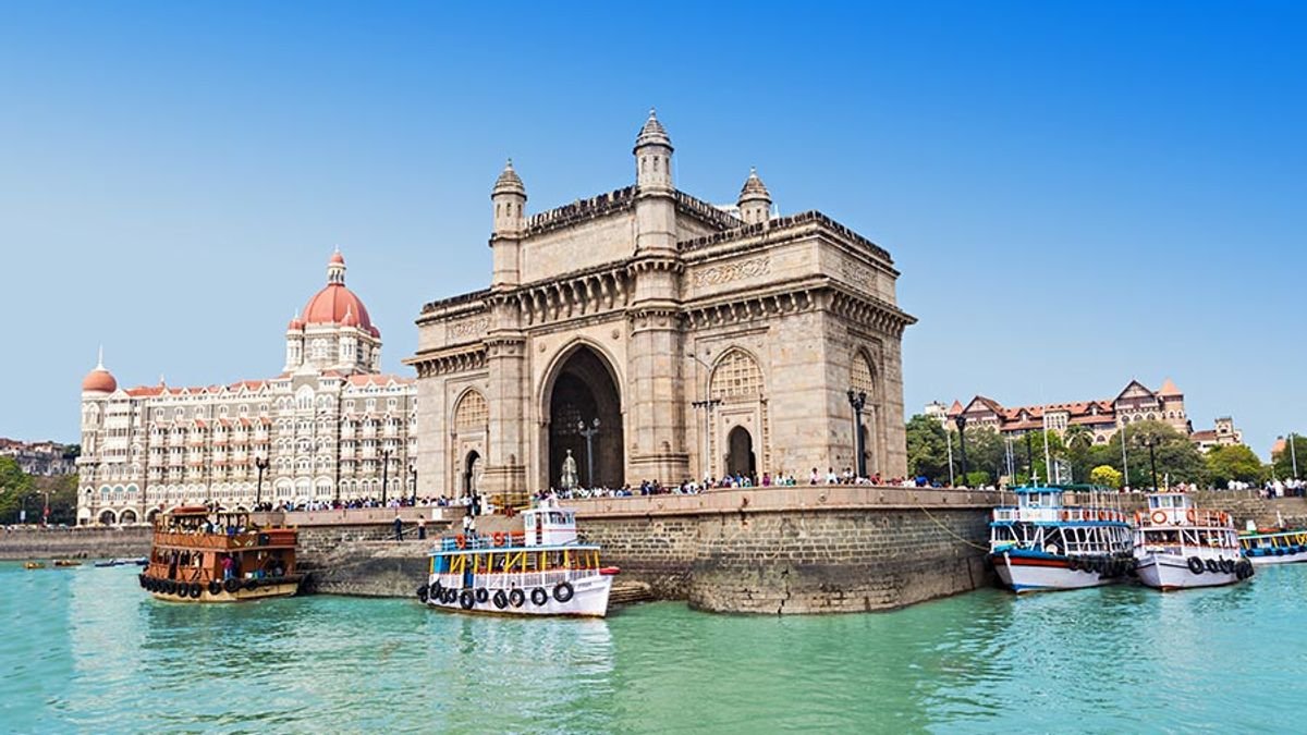 Plan Trip With Force Urbania Pune to Mumbai 